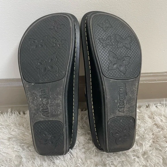 Alegria Classic Cultivate Floral Slip On Clog - Size 36 - Picture 8 of 8
